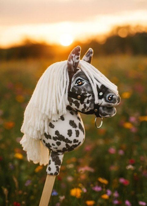 Hobby Horse Mały koń na kiju Premium tarantowaty biało-czarny z białą grzywą A5